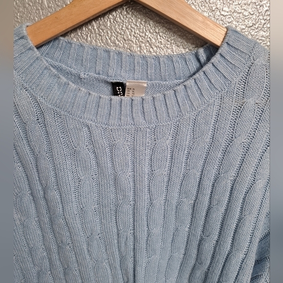 Divided Baby Blue Cropped Sweater Size XL - Picture 5 of 6